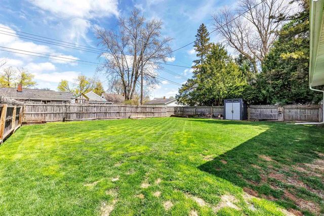 1262 RIDGEDALE COURT, Green Bay, WI 54304