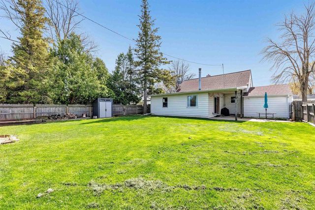 1262 RIDGEDALE COURT, Green Bay, WI 54304