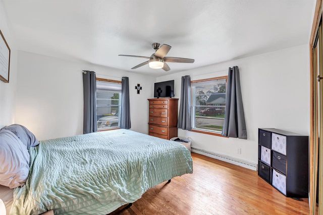 1262 RIDGEDALE COURT, Green Bay, WI 54304