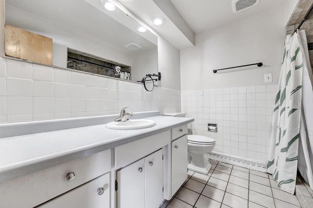 1262 RIDGEDALE COURT, Green Bay, WI 54304