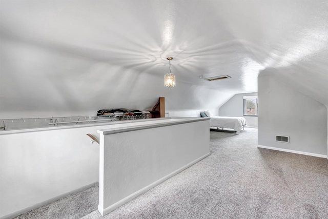 1262 RIDGEDALE COURT, Green Bay, WI 54304