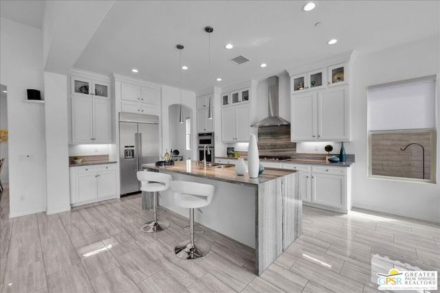 25 Chardonnay, Rancho Mirage, CA 92270