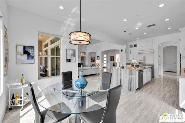 25 Chardonnay, Rancho Mirage, CA 92270