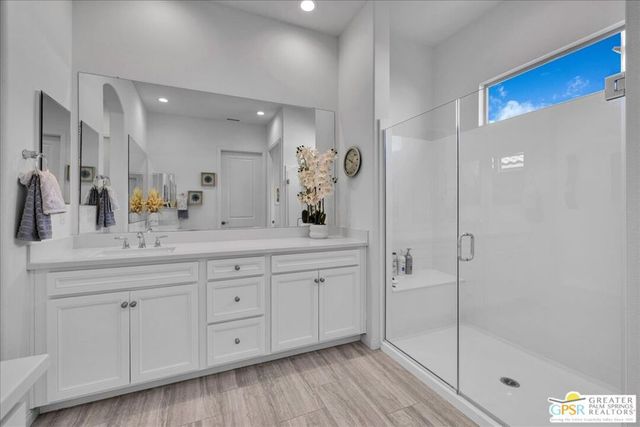 25 Chardonnay, Rancho Mirage, CA 92270