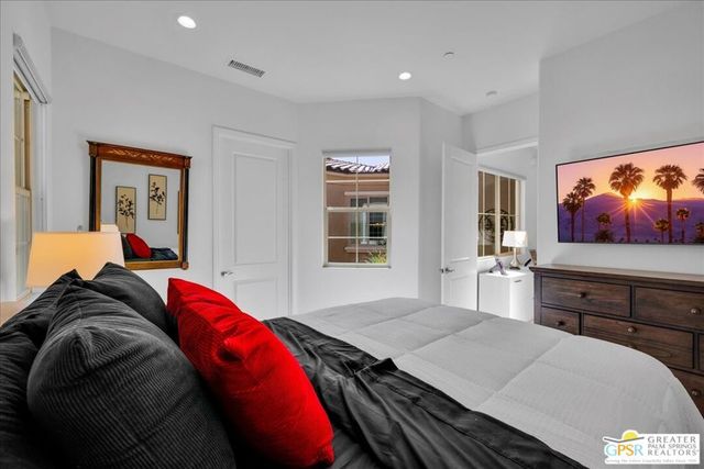 25 Chardonnay, Rancho Mirage, CA 92270