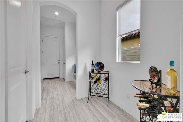 25 Chardonnay, Rancho Mirage, CA 92270