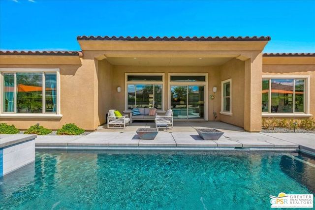 25 Chardonnay, Rancho Mirage, CA 92270