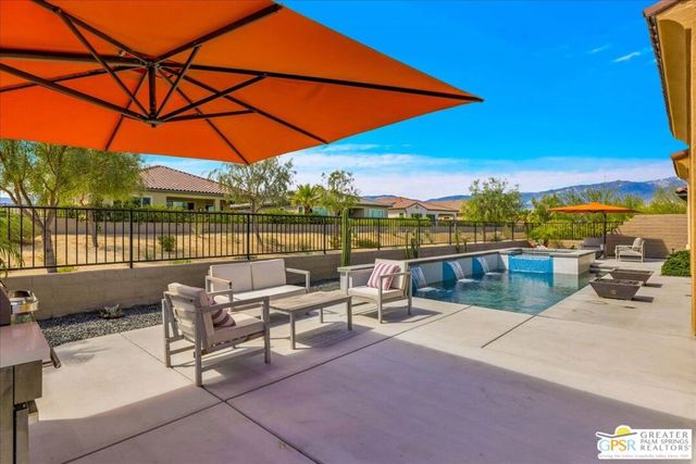 25 Chardonnay, Rancho Mirage, CA 92270