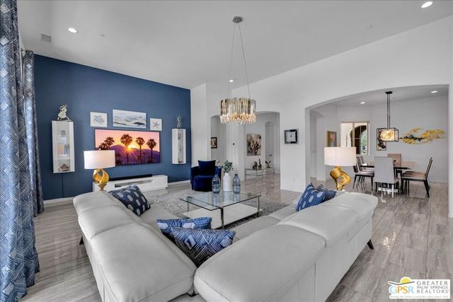 25 Chardonnay, Rancho Mirage, CA 92270