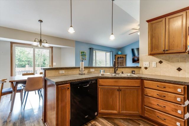 355 E Karla Ave, Haysville, KS 67060