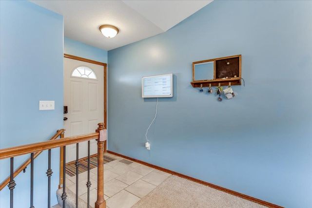 355 E Karla Ave, Haysville, KS 67060