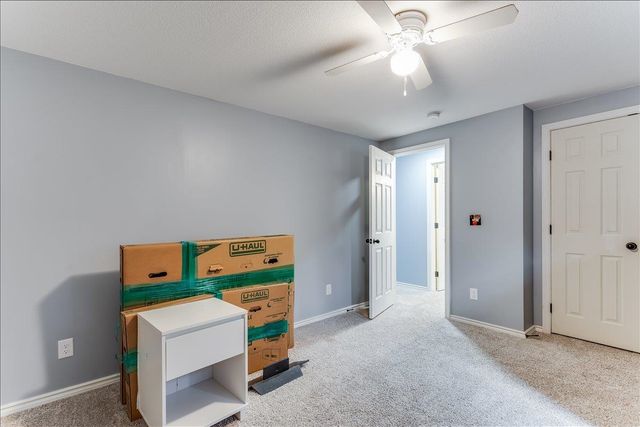 355 E Karla Ave, Haysville, KS 67060
