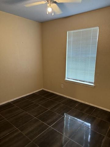 16607 David Glen Drive Drive, Friendswood, TX 77546
