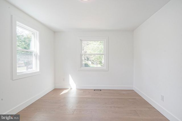 316 FARMDALE RD, Moorestown, NJ 08057