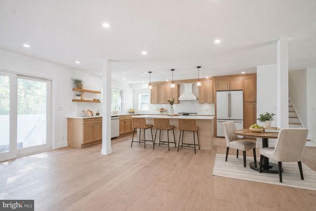 316 FARMDALE RD, Moorestown, NJ 08057