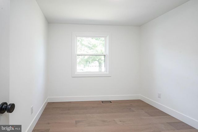 316 FARMDALE RD, Moorestown, NJ 08057