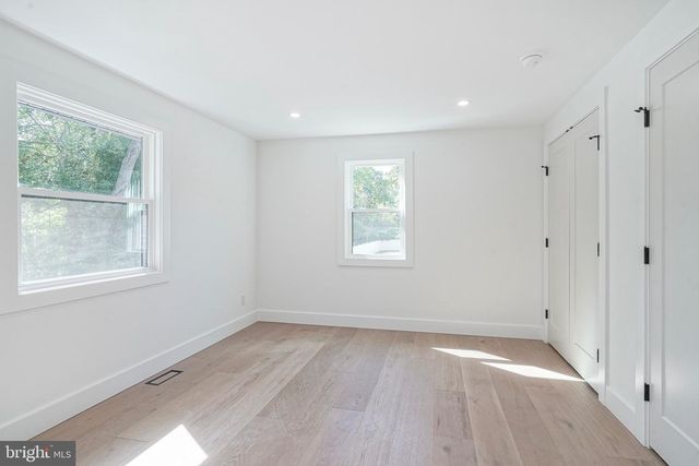 316 FARMDALE RD, Moorestown, NJ 08057