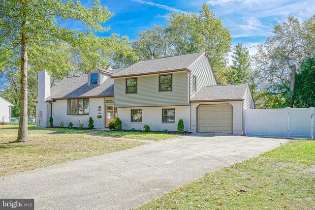 316 FARMDALE RD, Moorestown, NJ 08057