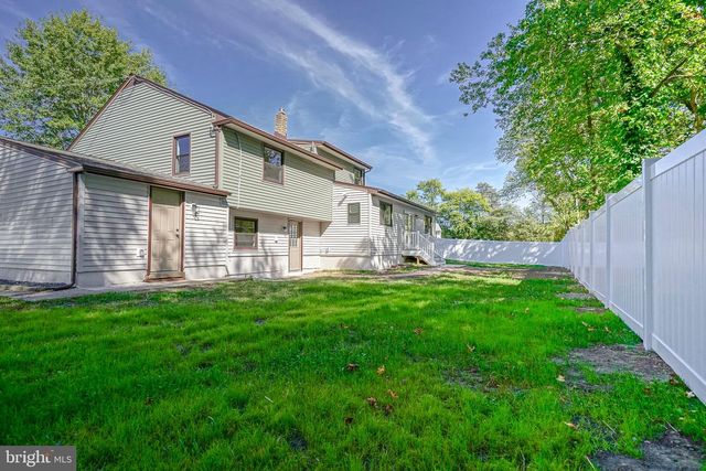 316 FARMDALE RD, Moorestown, NJ 08057