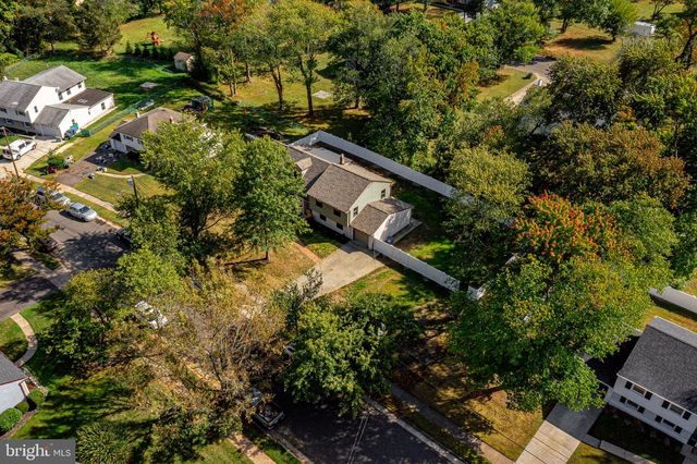 316 FARMDALE RD, Moorestown, NJ 08057