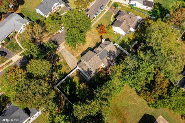 316 FARMDALE RD, Moorestown, NJ 08057