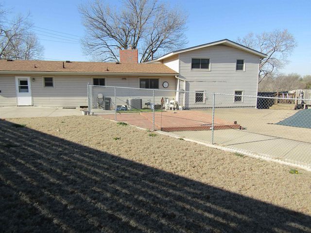 1705 Glen Ave., Salina, KS 67401