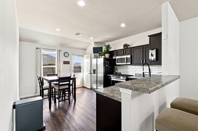 10004 E 107th Place, Owasso, OK 74055