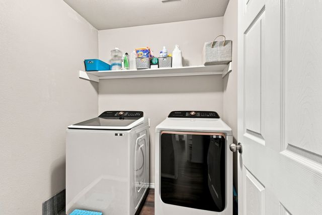 10004 E 107th Place, Owasso, OK 74055