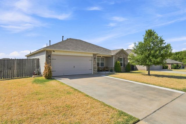 10004 E 107th Place, Owasso, OK 74055