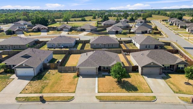 10004 E 107th Place, Owasso, OK 74055