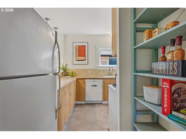 3610 N BALDWIN St, Portland, OR 97217