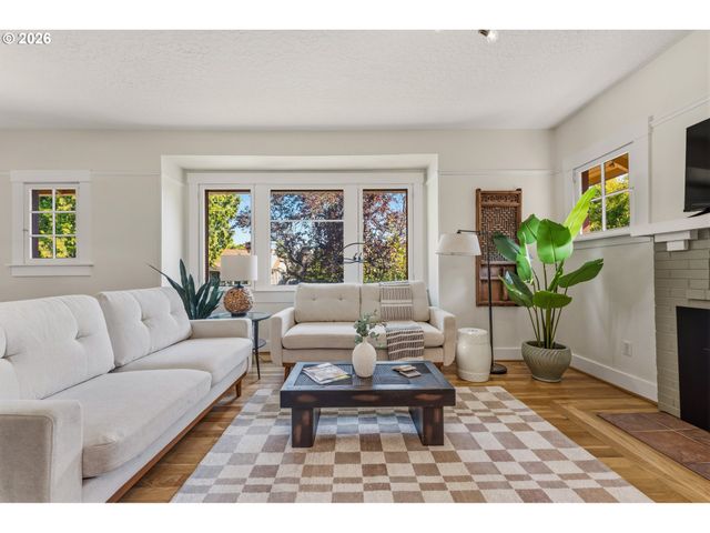 3610 N BALDWIN St, Portland, OR 97217