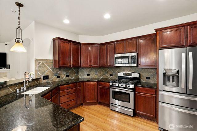 15205 84th Avenue Ct E, Puyallup, WA 98375