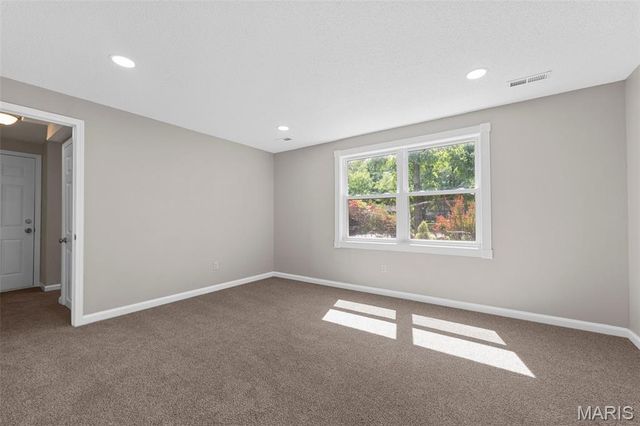1844 Night Drive, Florissant, MO 63031