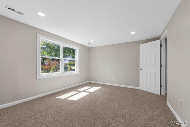 1844 Night Drive, Florissant, MO 63031