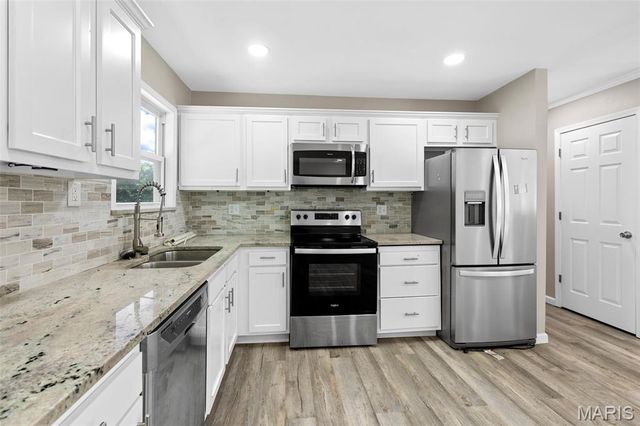 1844 Night Drive, Florissant, MO 63031