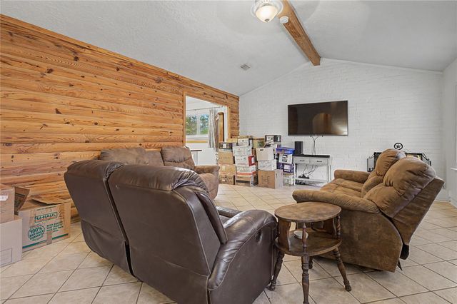 3774 Spring Drive, Huntsville, TX 77340