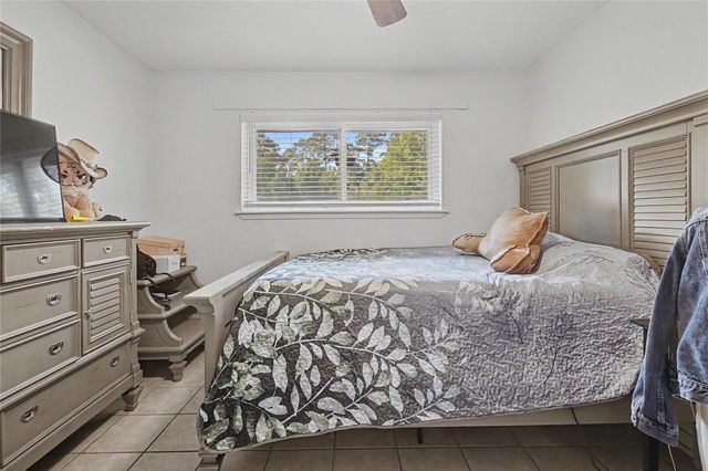 3774 Spring Drive, Huntsville, TX 77340