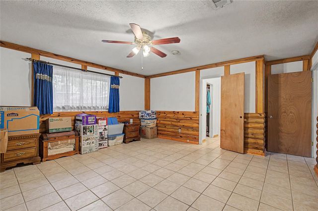 3774 Spring Drive, Huntsville, TX 77340