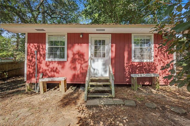 3774 Spring Drive, Huntsville, TX 77340