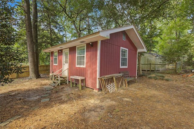 3774 Spring Drive, Huntsville, TX 77340