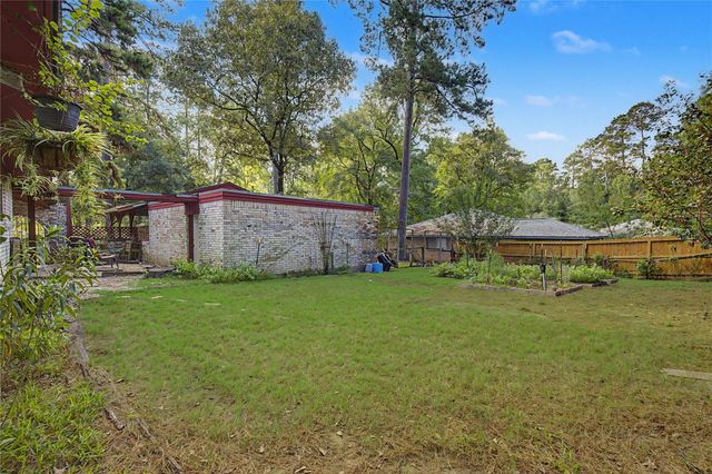 3774 Spring Drive, Huntsville, TX 77340