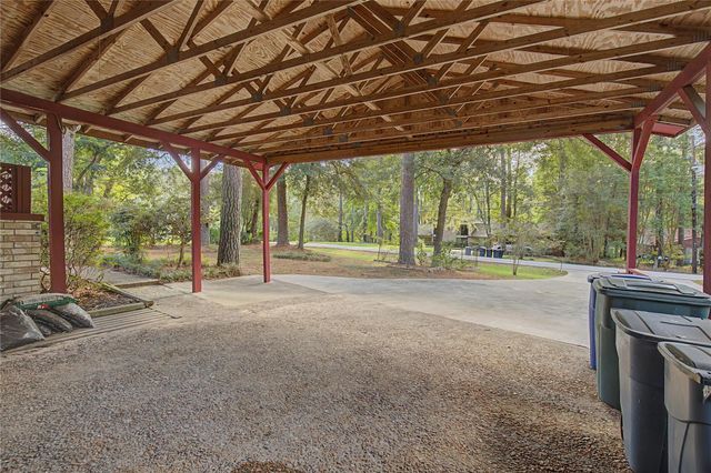 3774 Spring Drive, Huntsville, TX 77340