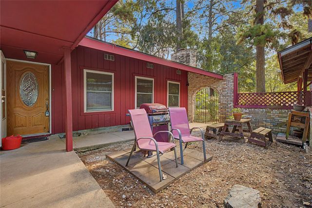 3774 Spring Drive, Huntsville, TX 77340