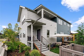 8855 29th Avenue SW, Seattle, WA 98126