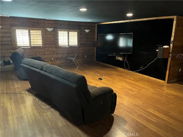 5865 Elm Street, Wrightwood, CA 92397