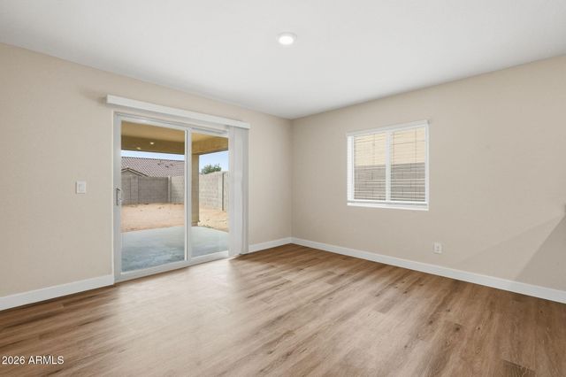 565 W BLACK HAWK Place, Casa Grande, AZ 85122