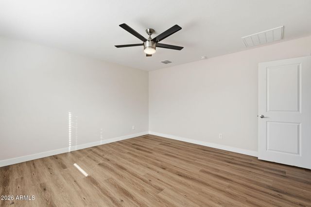 565 W BLACK HAWK Place, Casa Grande, AZ 85122