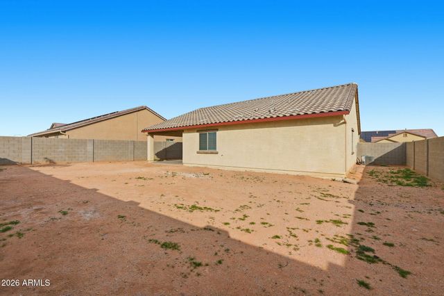 565 W BLACK HAWK Place, Casa Grande, AZ 85122