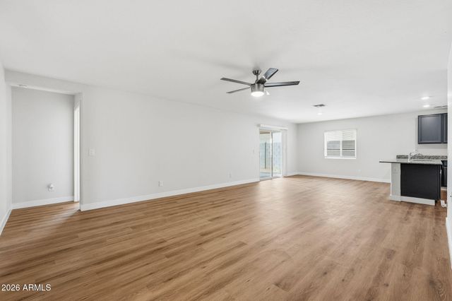 565 W BLACK HAWK Place, Casa Grande, AZ 85122